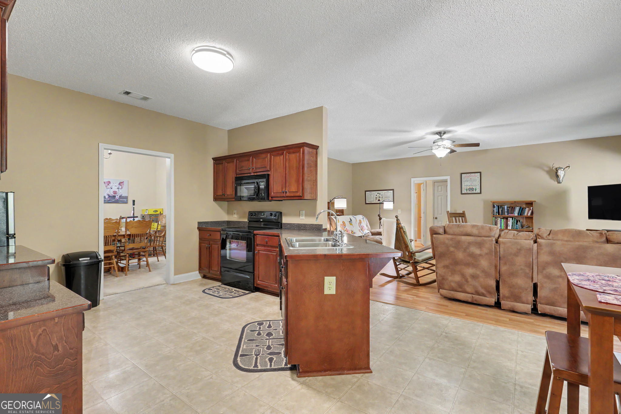 830 Lord Fleming Road Property Photo 18