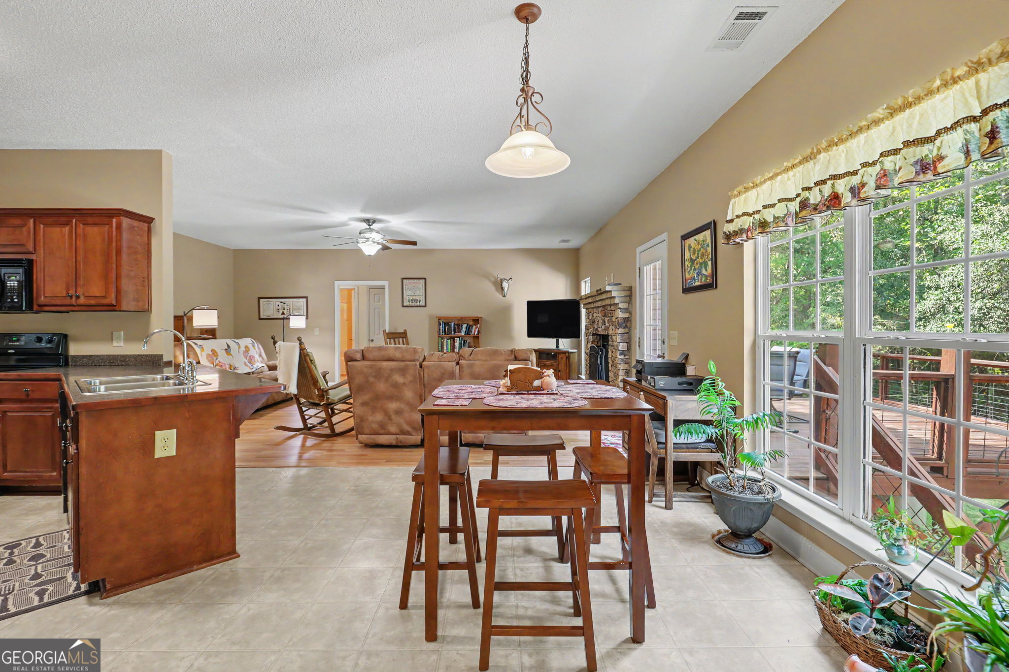 830 Lord Fleming Road Property Photo 19