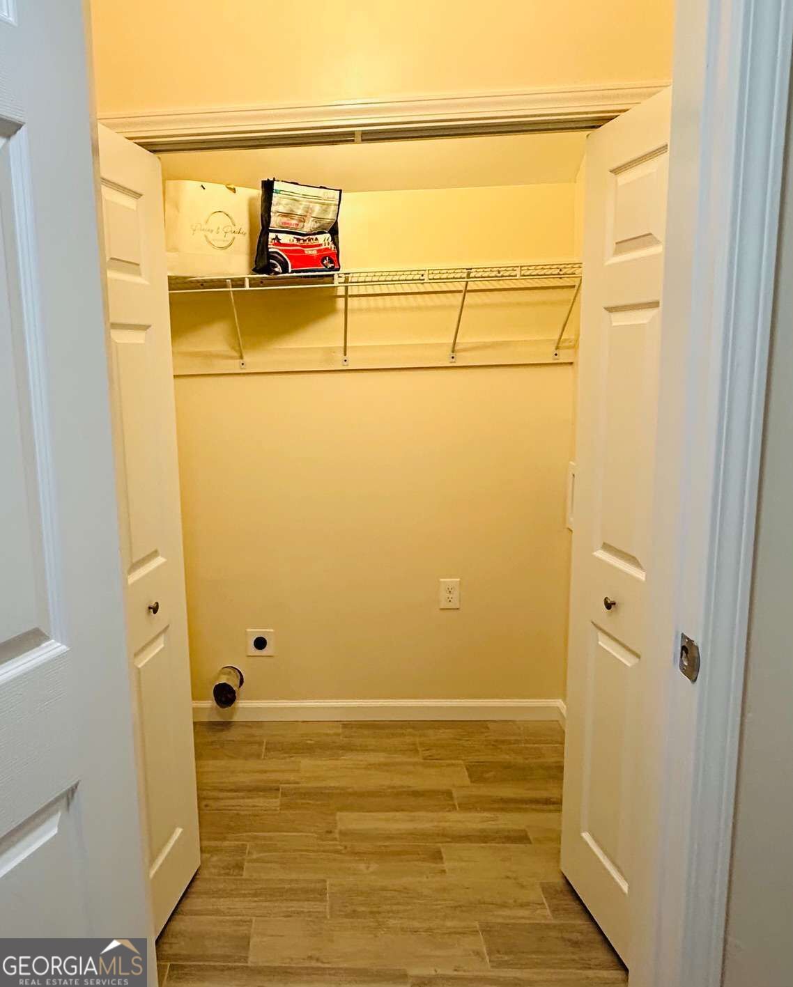 28 Spring Street Property Photo 5