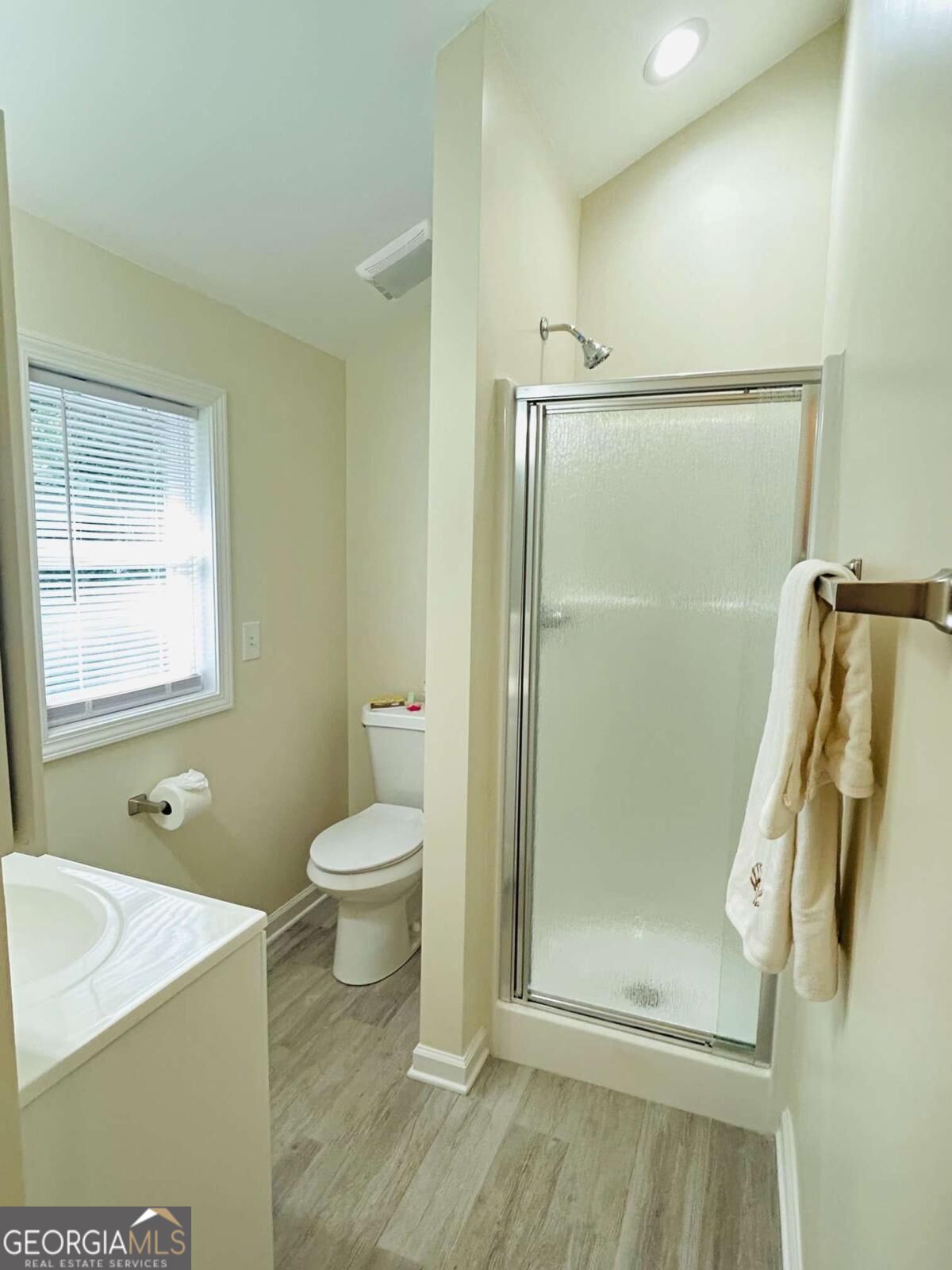 28 Spring Street Property Photo 6
