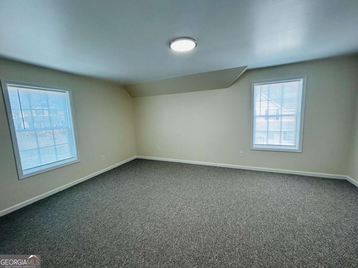 28 Spring Street Property Photo 12