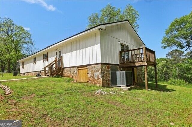 1060 Stephens Street Property Photo 4
