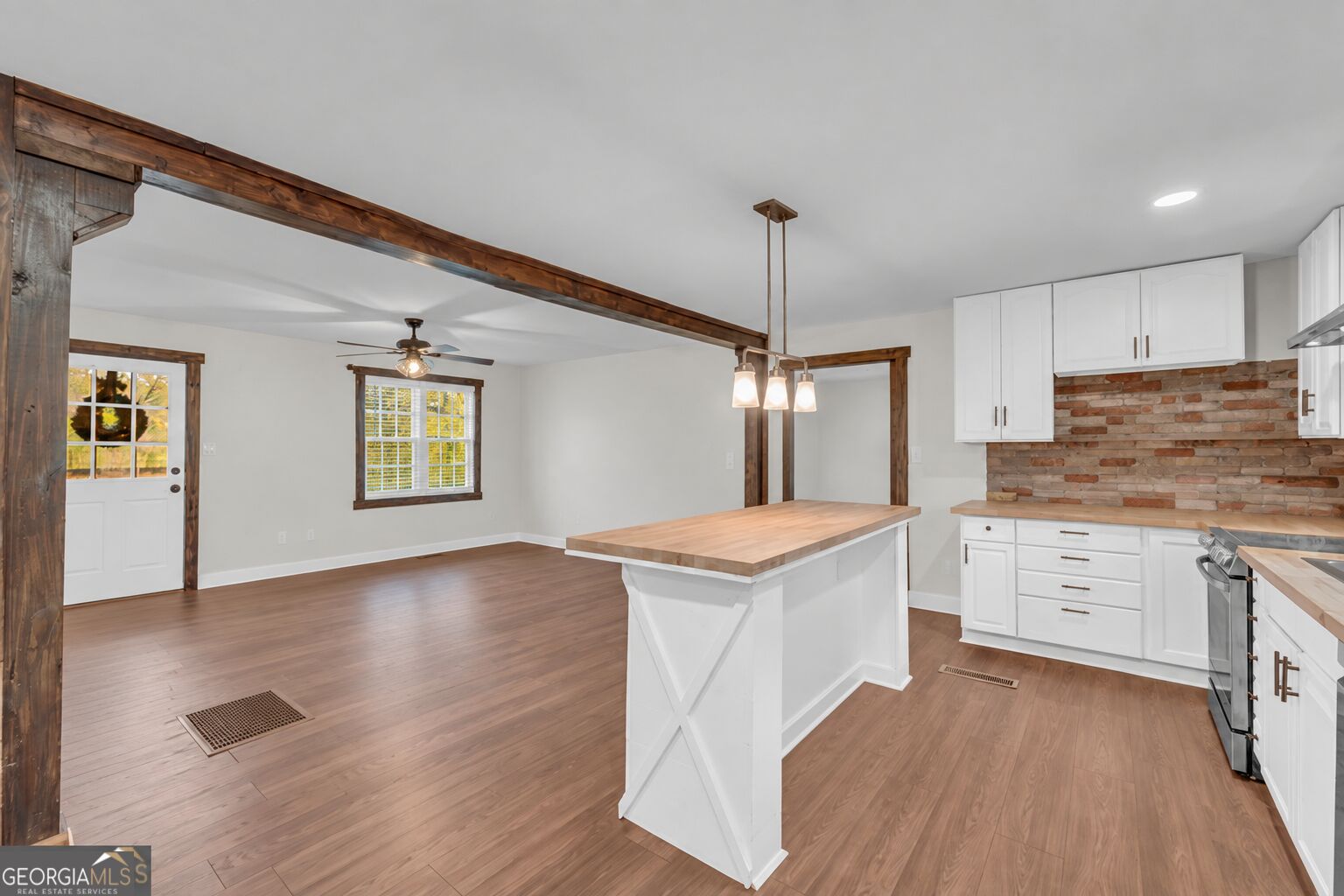 1060 Stephens Street Property Photo 12