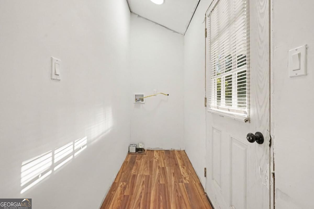 842 Sunset Road Property Photo 3