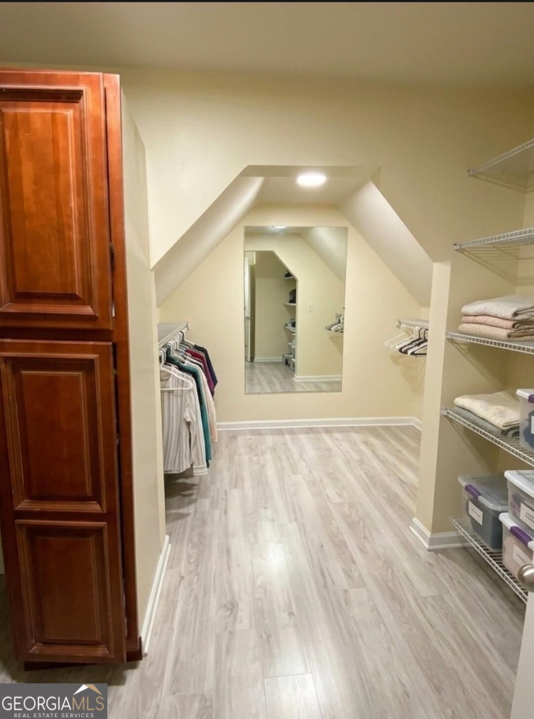 500 Saint Helen Way Property Photo 12