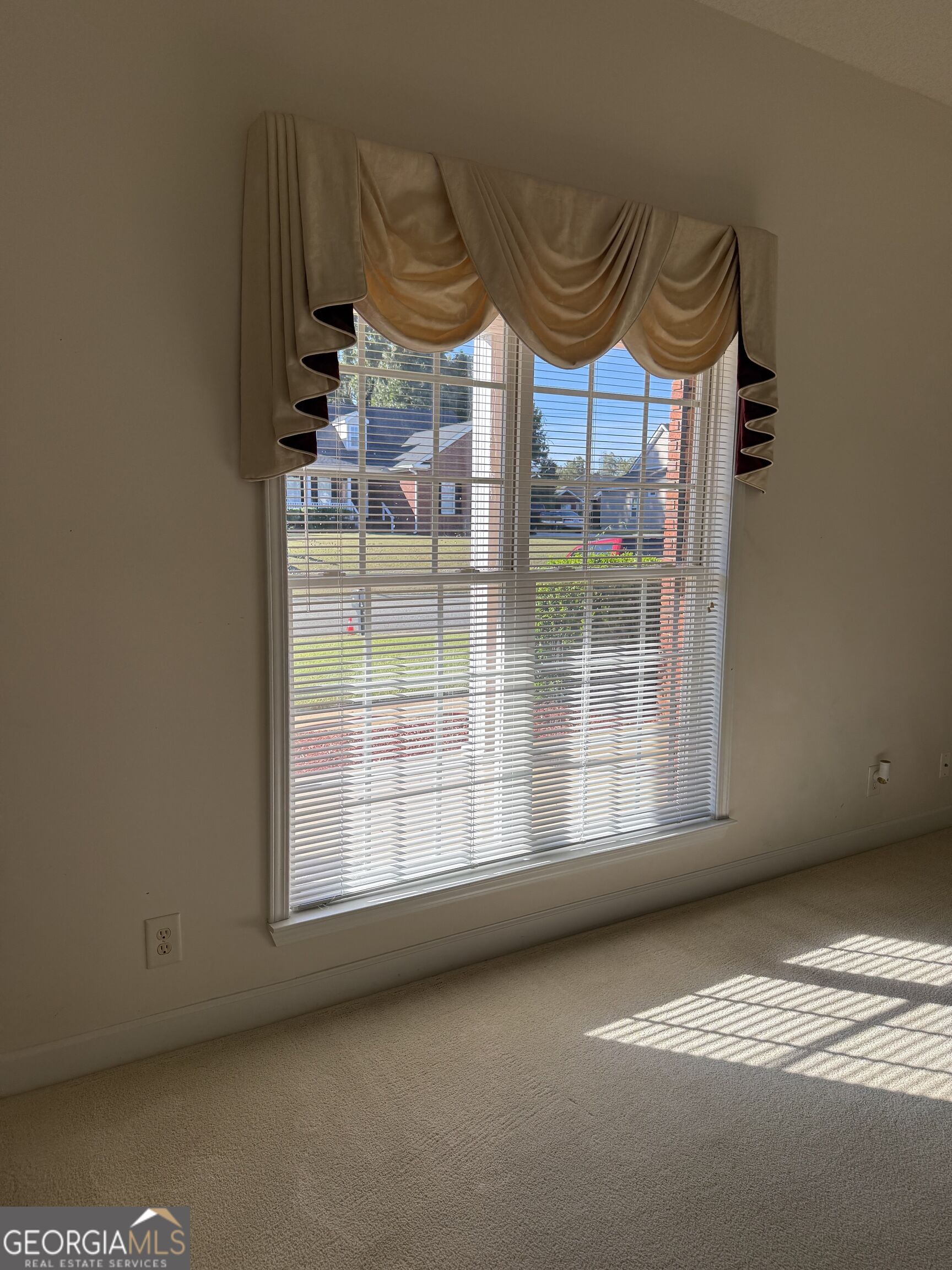125 Sarakay Circle Property Photo 3