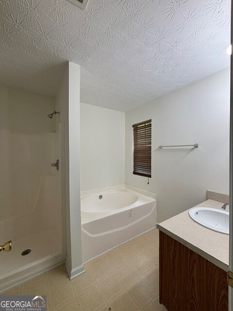 1560 Eastern Sunrise Lne Property Photo 15