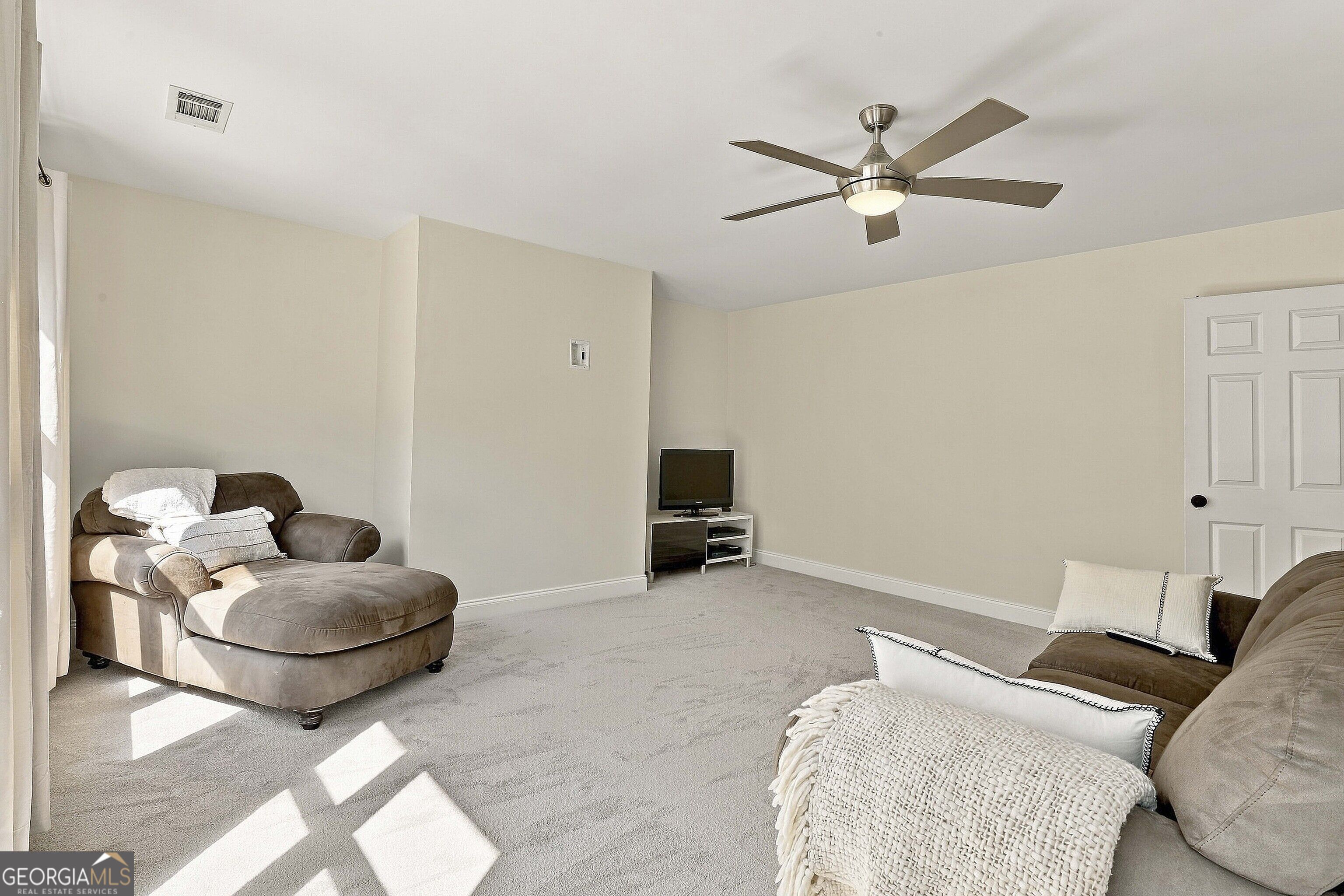 125 Coventry Court Property Photo 55