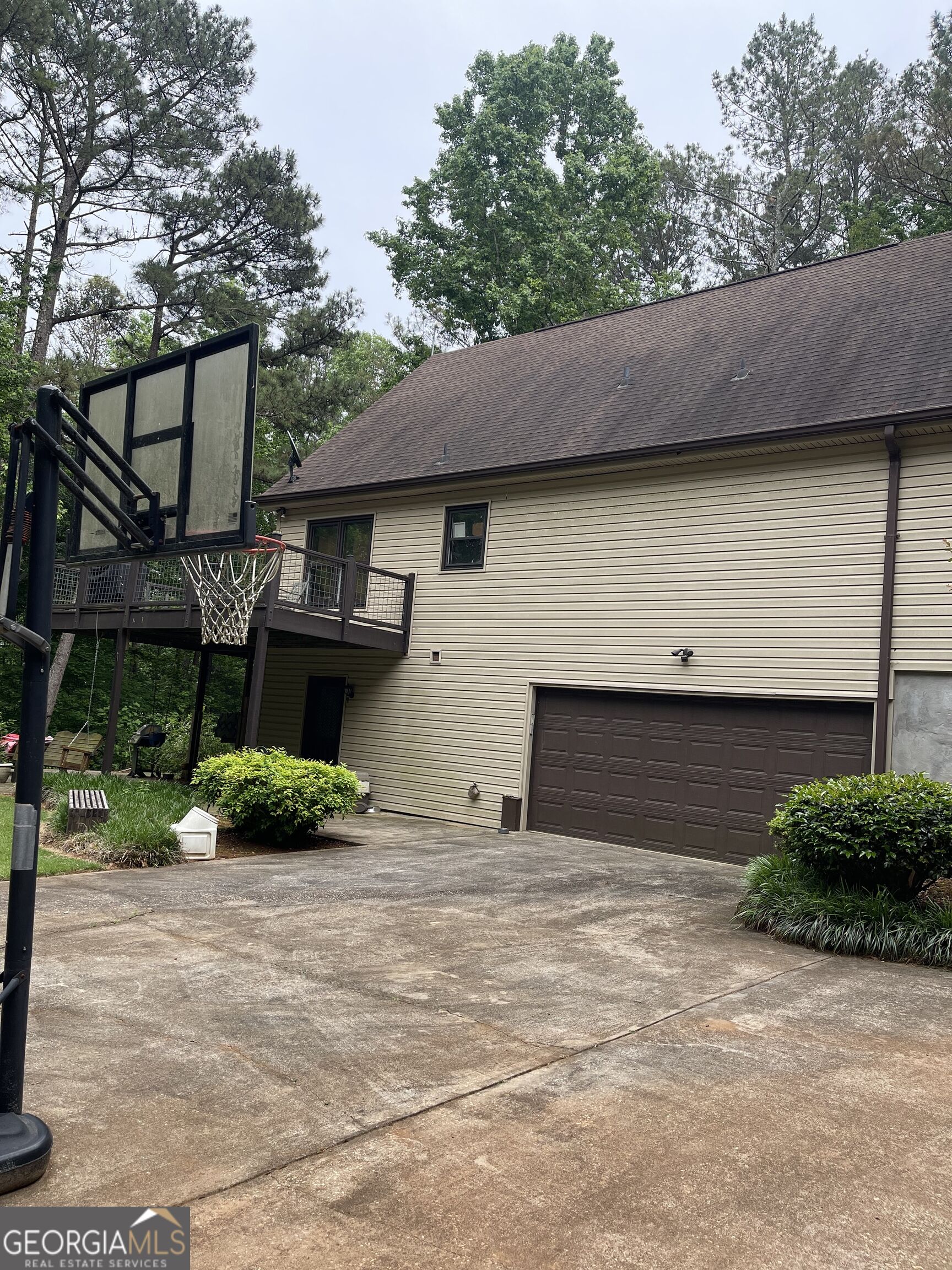 100 Nugget Road Property Photo 13