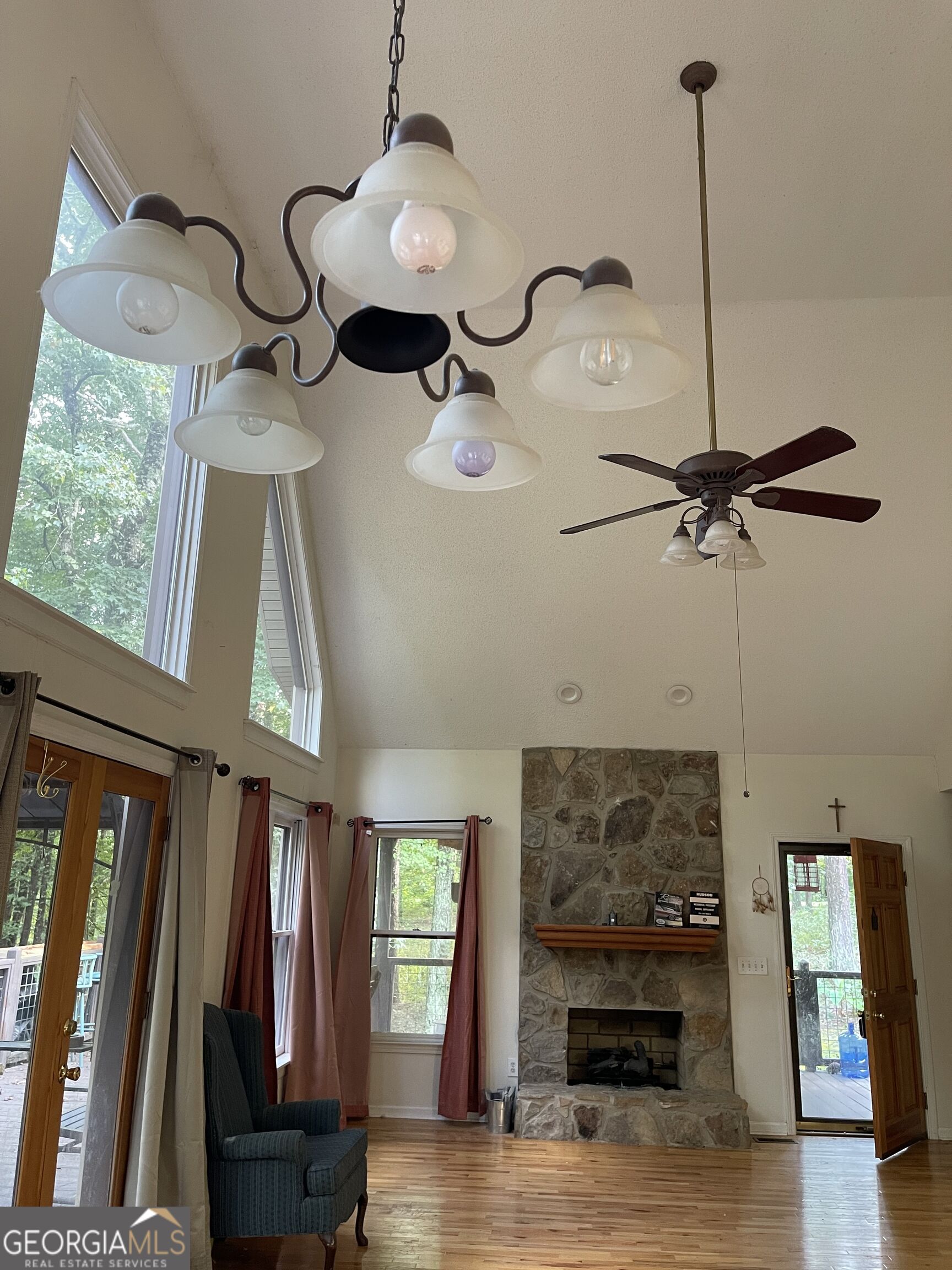 100 Nugget Road Property Photo 17