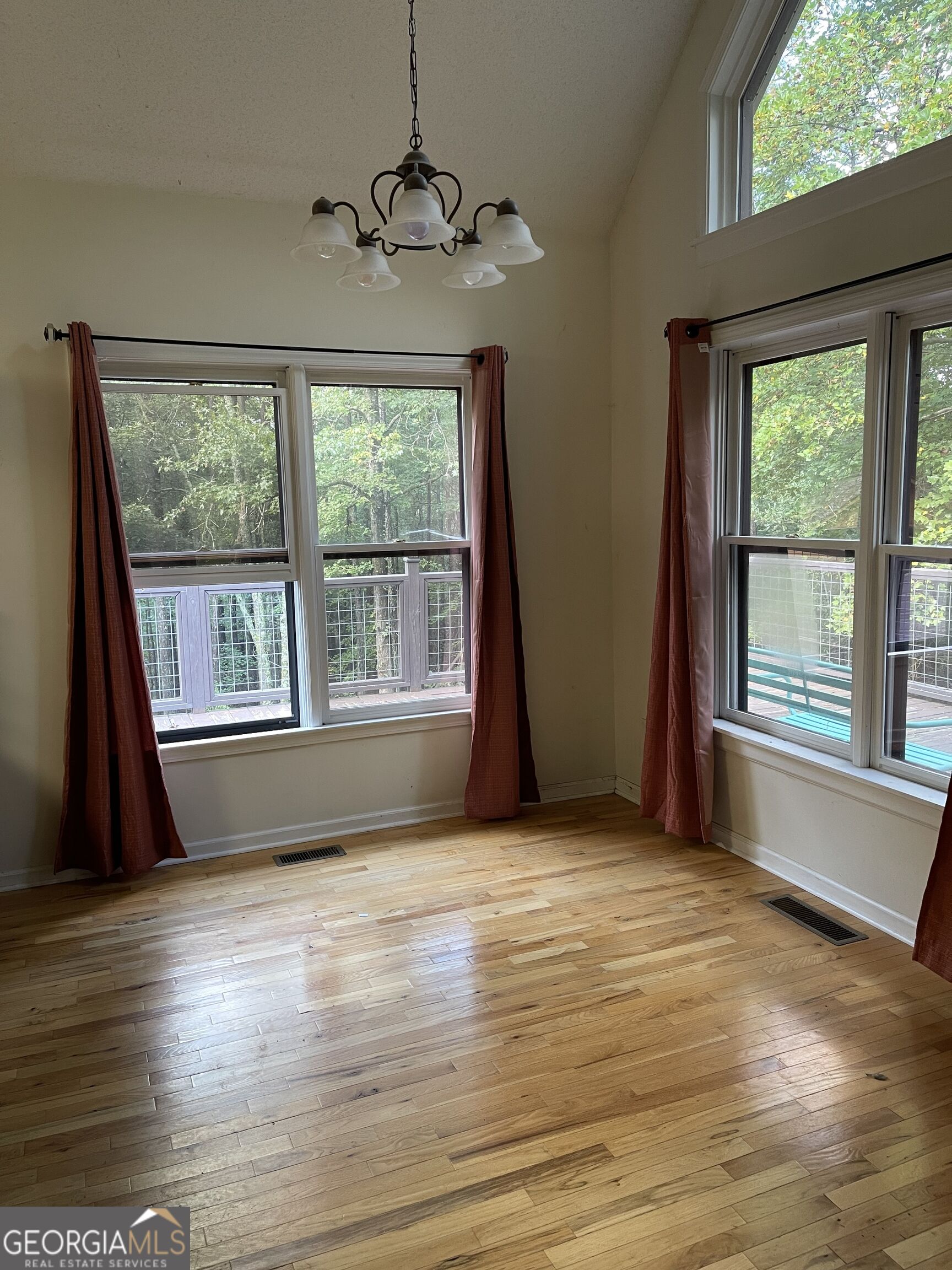100 Nugget Road Property Photo 18