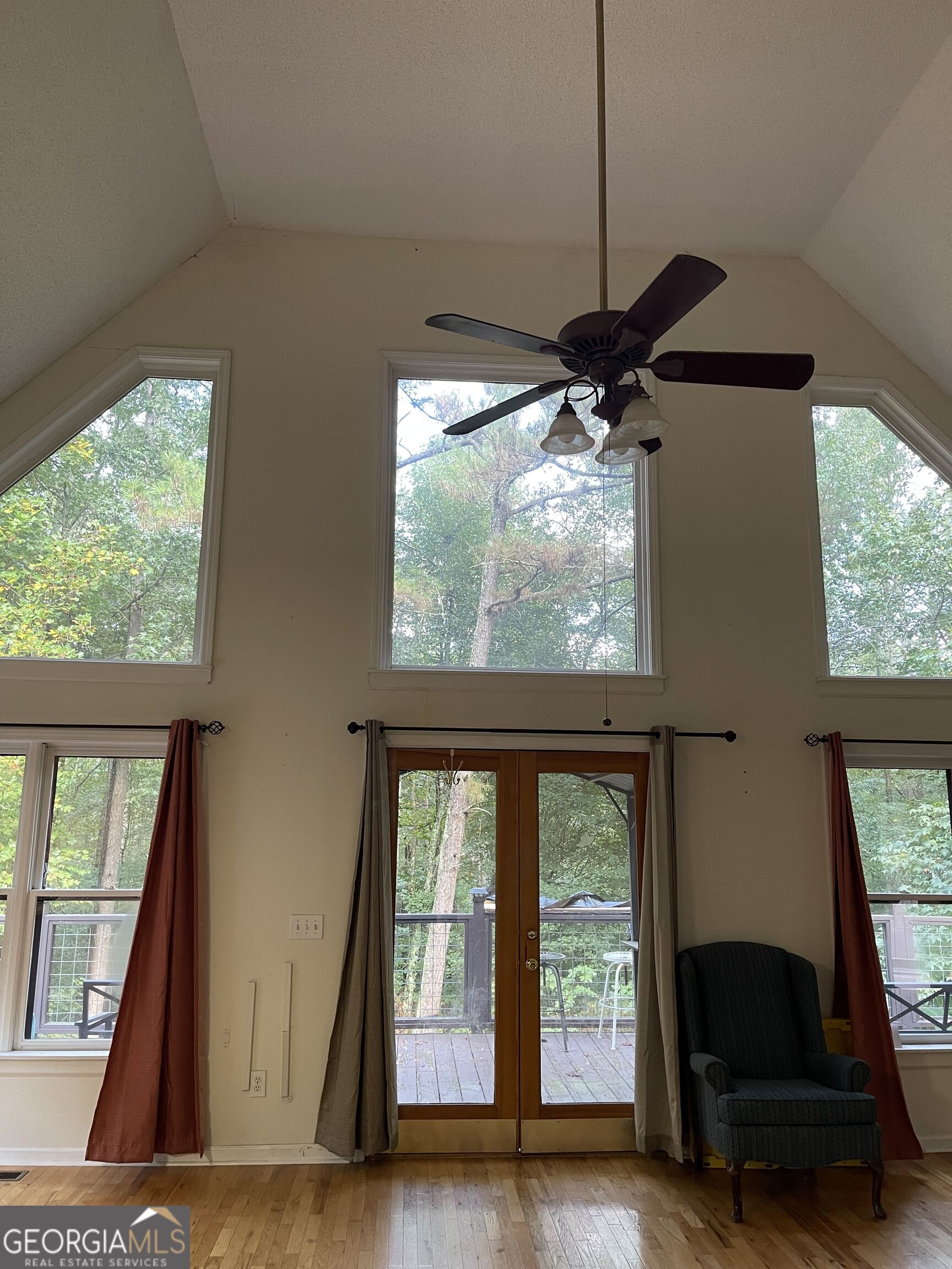 100 Nugget Road Property Photo 20