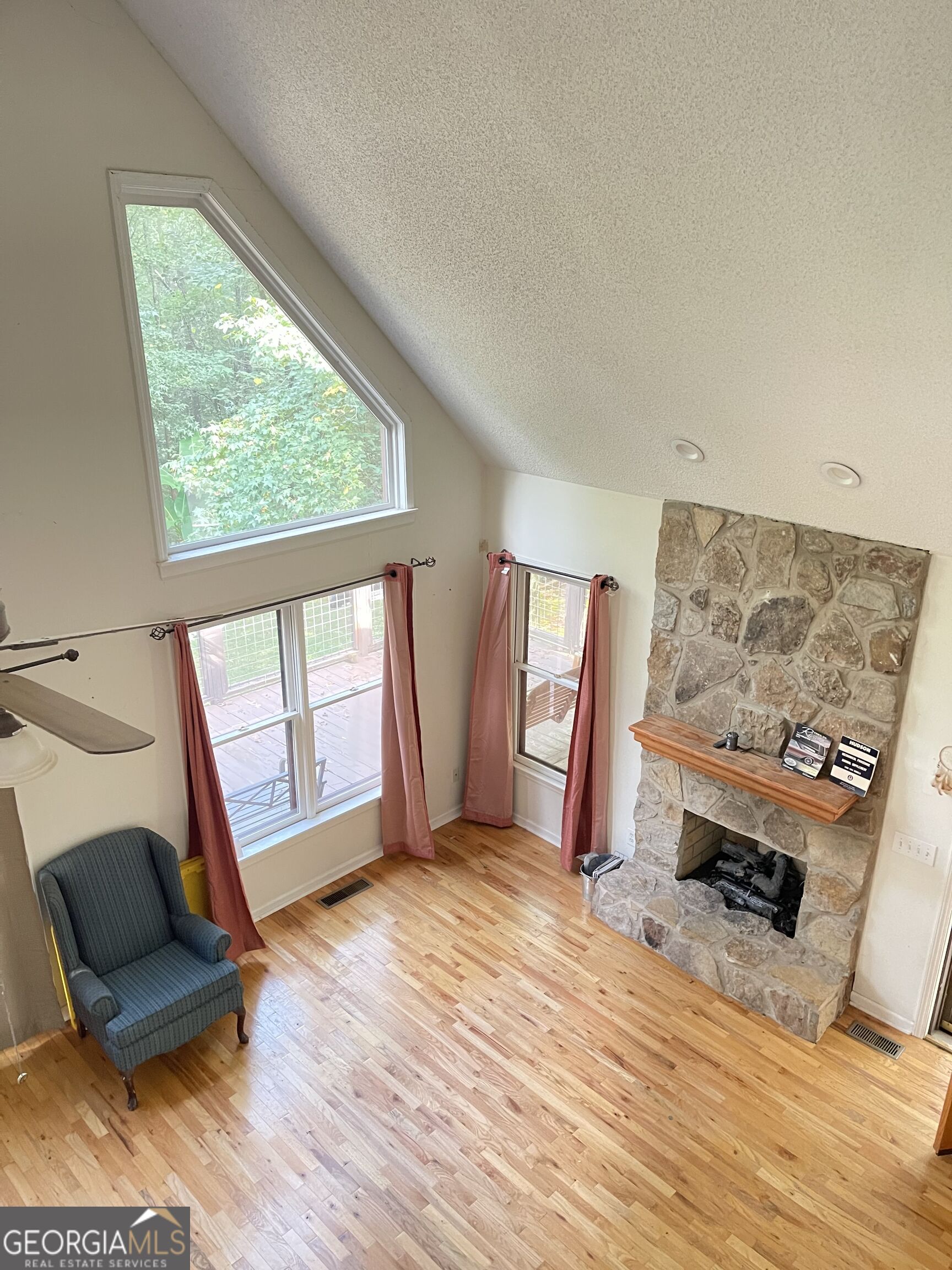 100 Nugget Road Property Photo 21