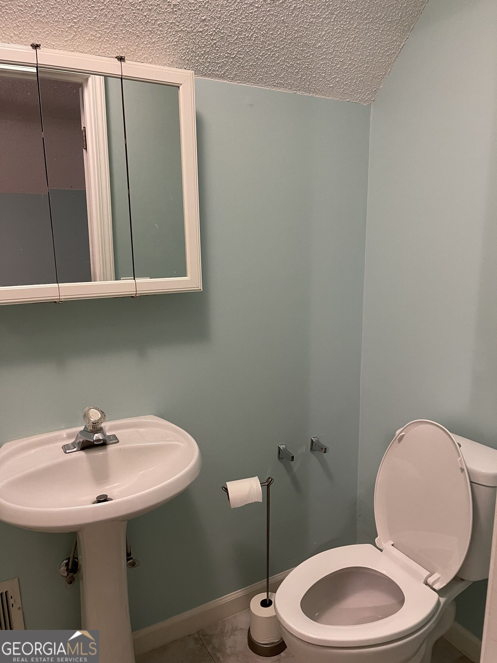 100 Nugget Road Property Photo 28