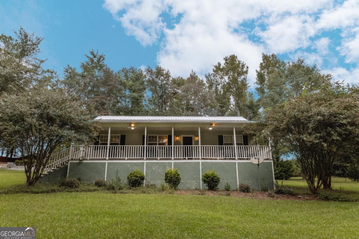1052 Spencer Road Property Photo 1