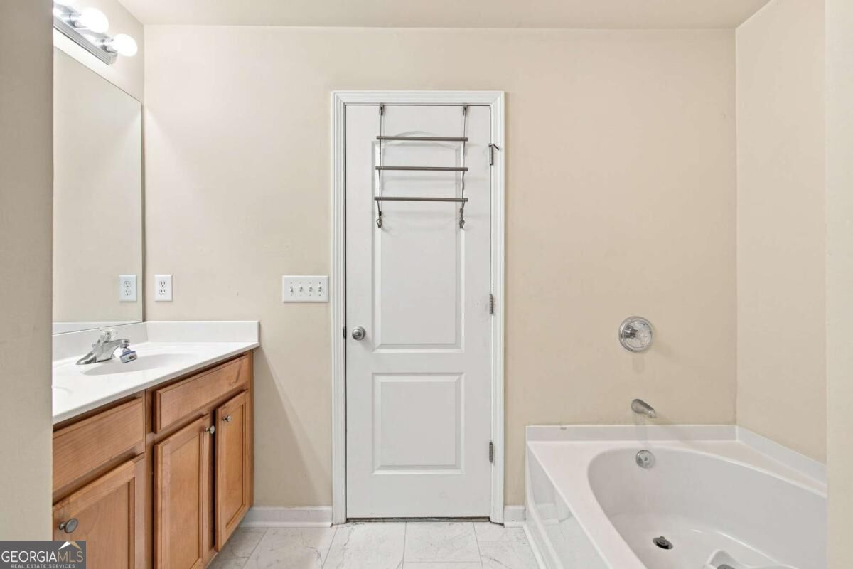 2747 Cedar Drive Property Photo 17