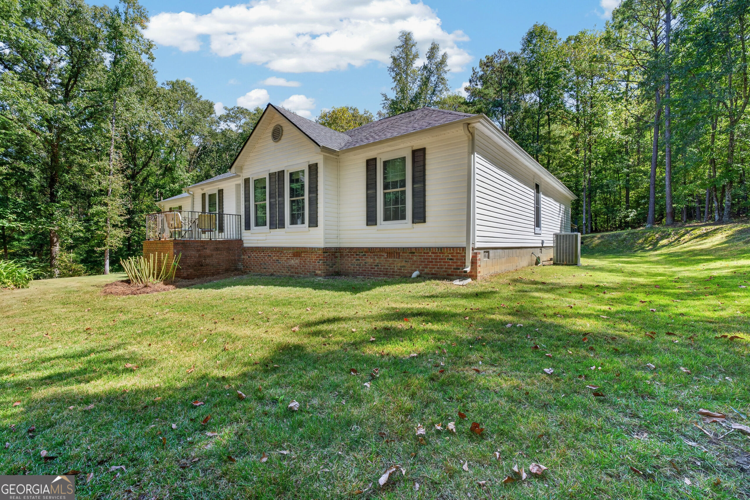225 Rock Creek Road Property Photo 3