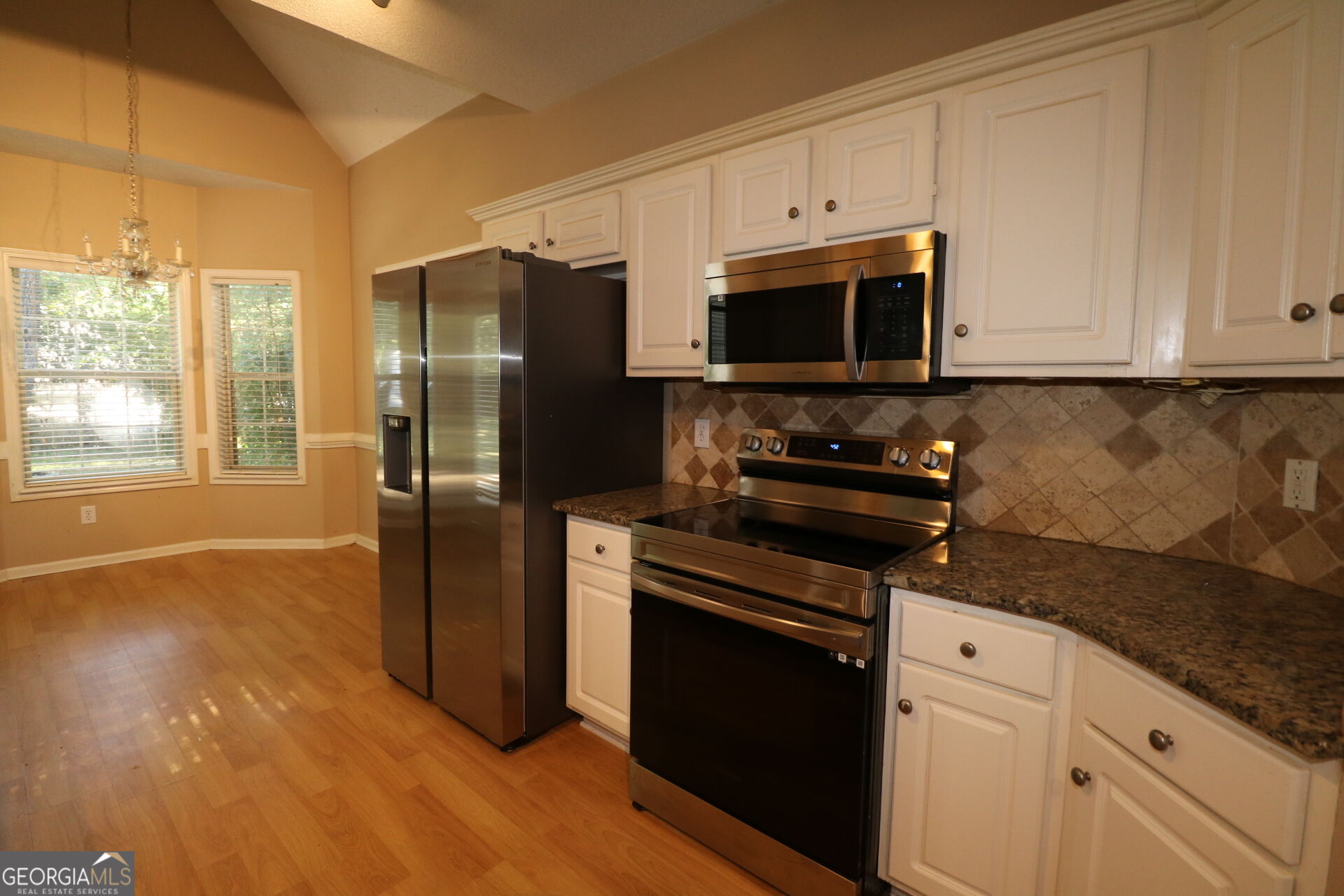 842 Clifton Ridge Property Photo 8