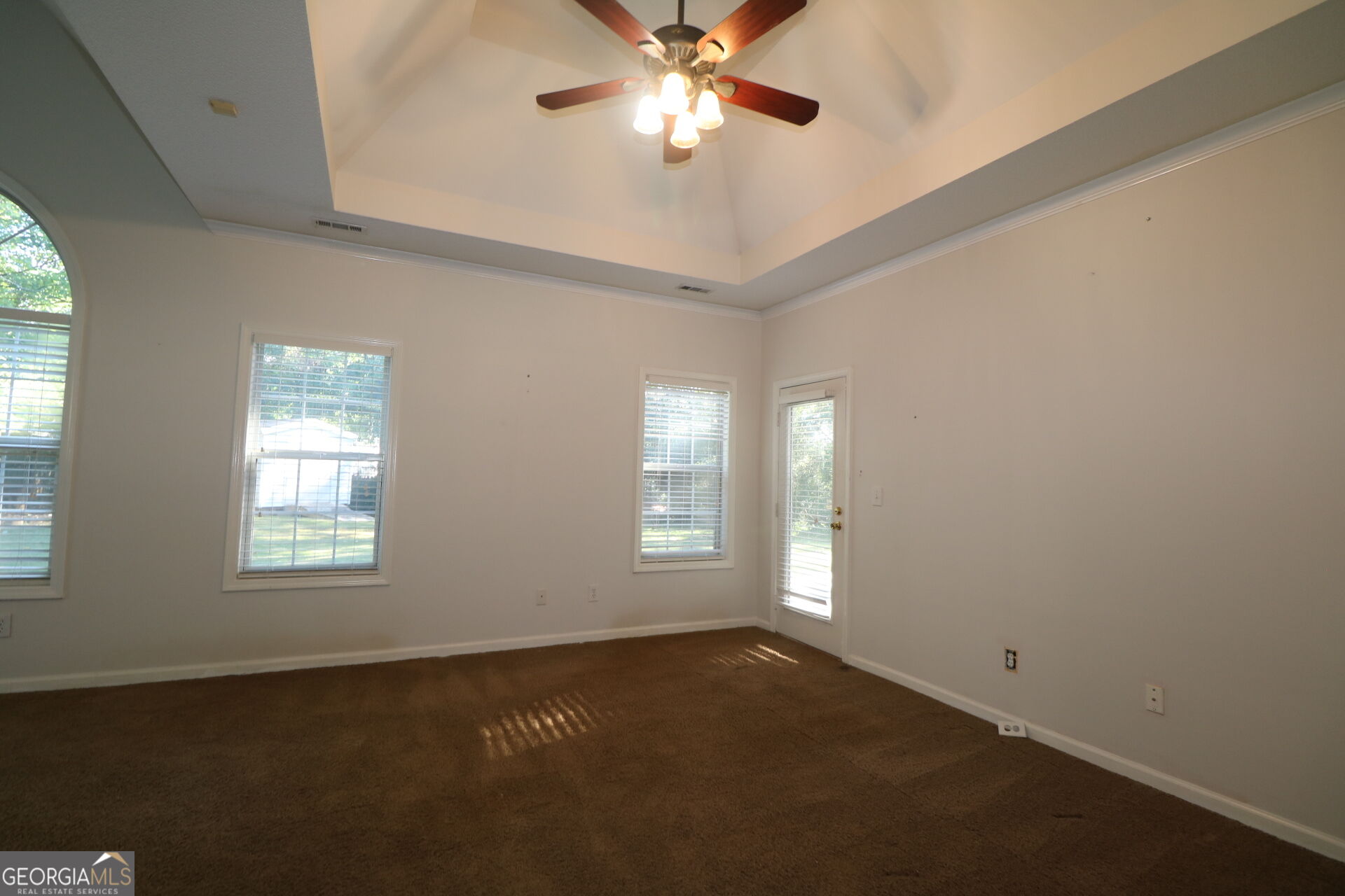 842 Clifton Ridge Property Photo 32