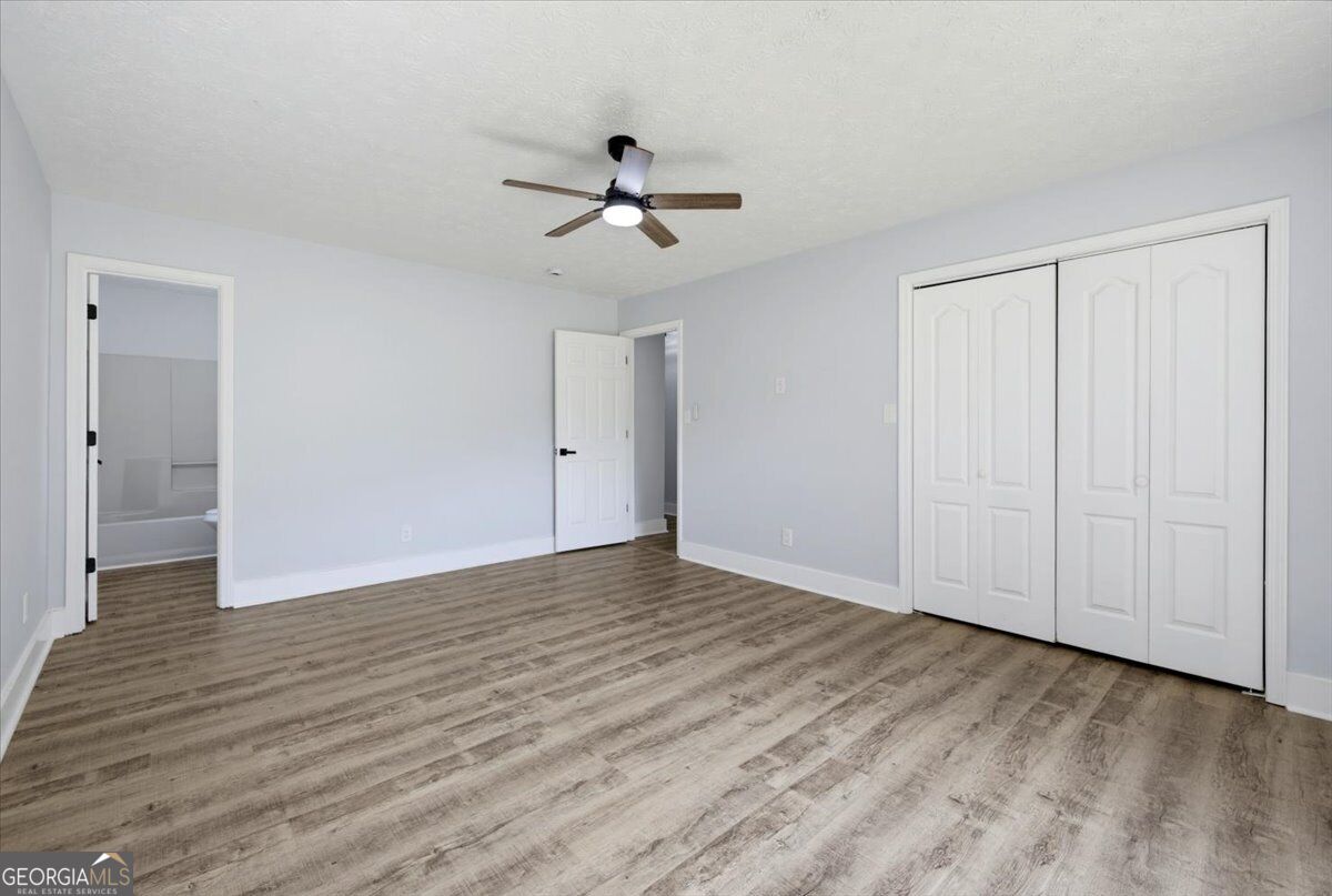 910 Winterside Lane Property Photo 10