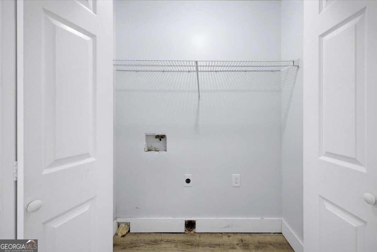 910 Winterside Lane Property Photo 14