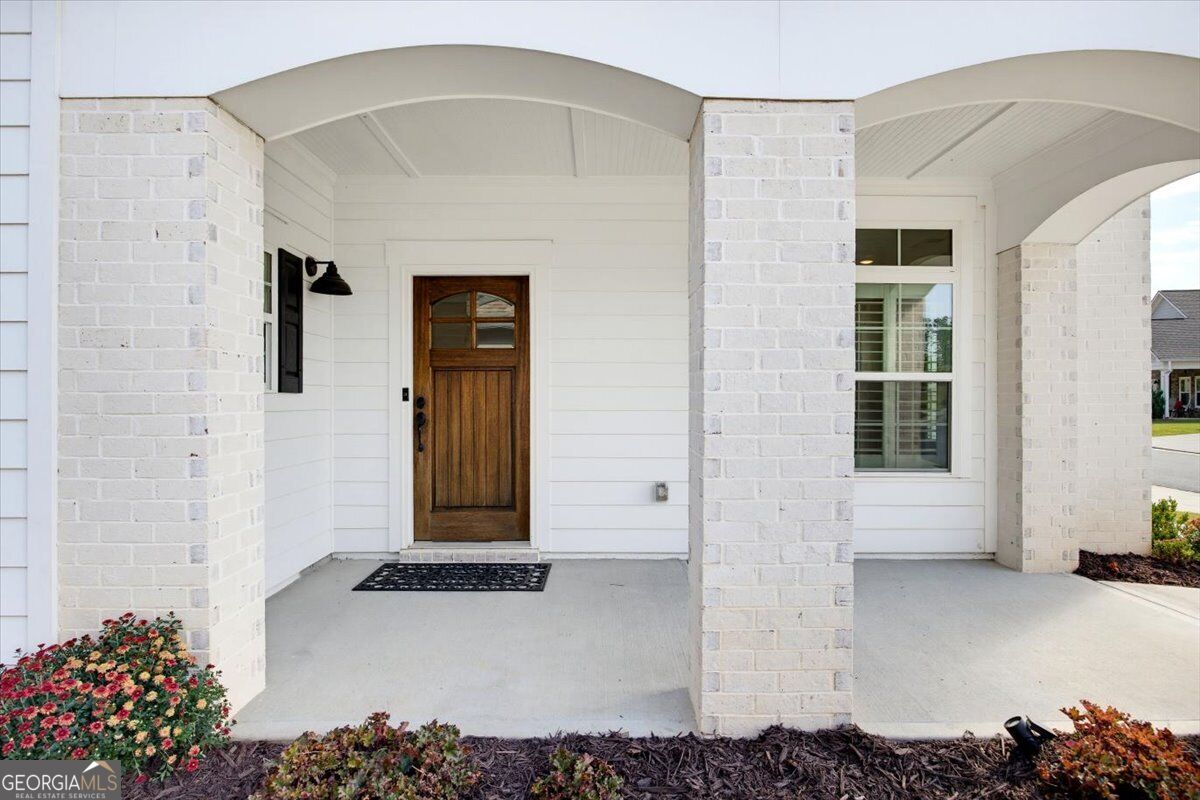 5084 Dillingham Drive Nw Property Photo 3