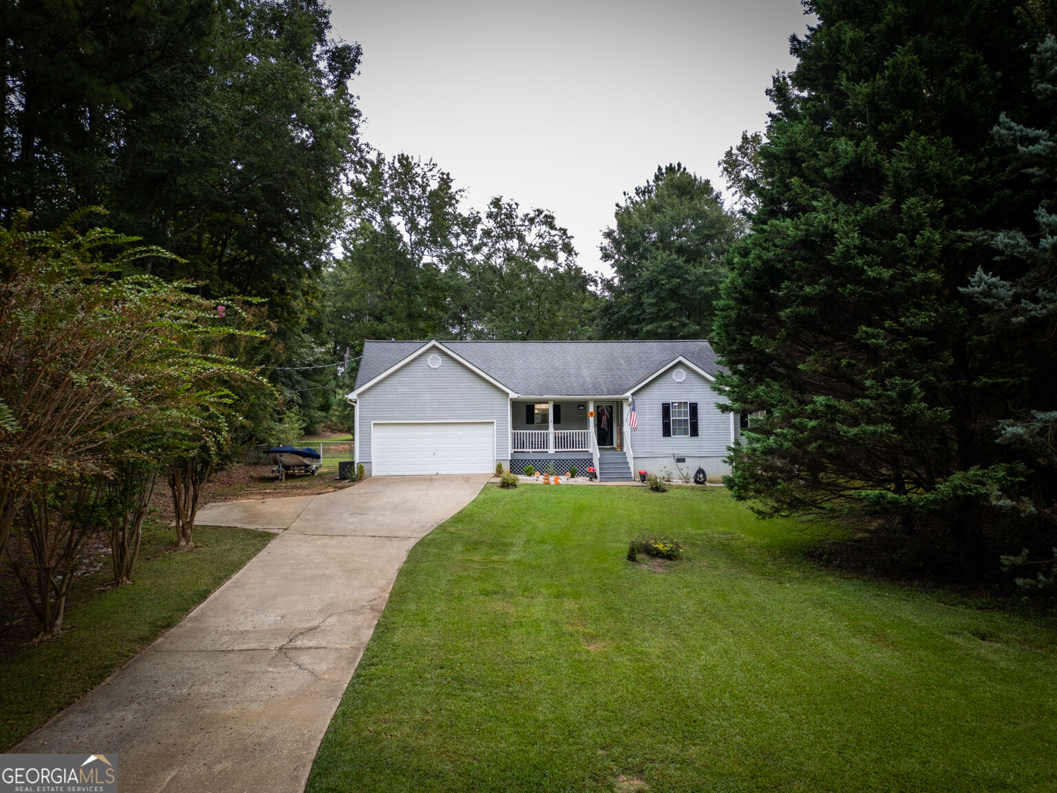 405 Jordan Lane Property Photo 1