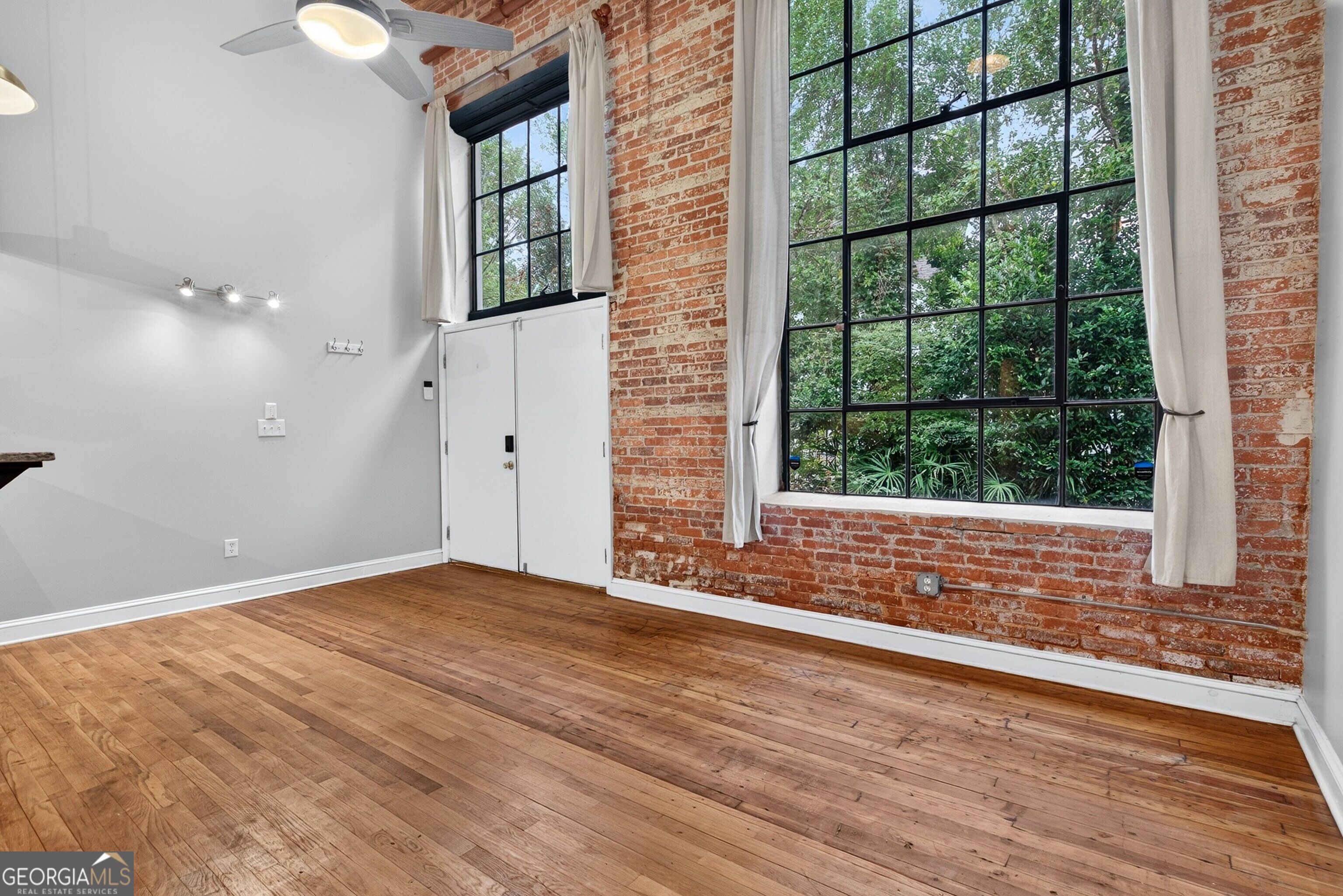 10 James Street # 2c Property Photo 4
