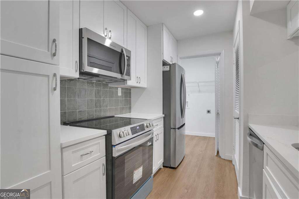 122 Tuxworth Circle Property Photo 2