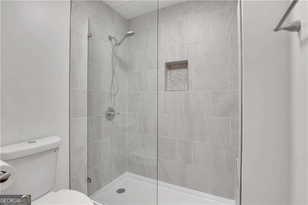 122 Tuxworth Circle Property Photo 18