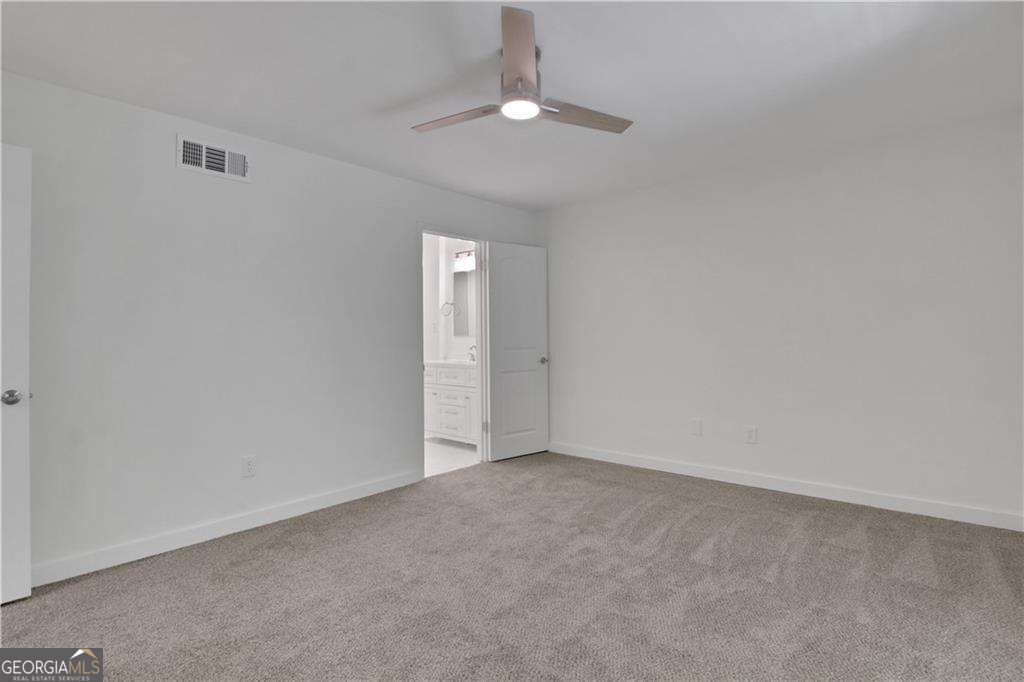122 Tuxworth Circle Property Photo 24
