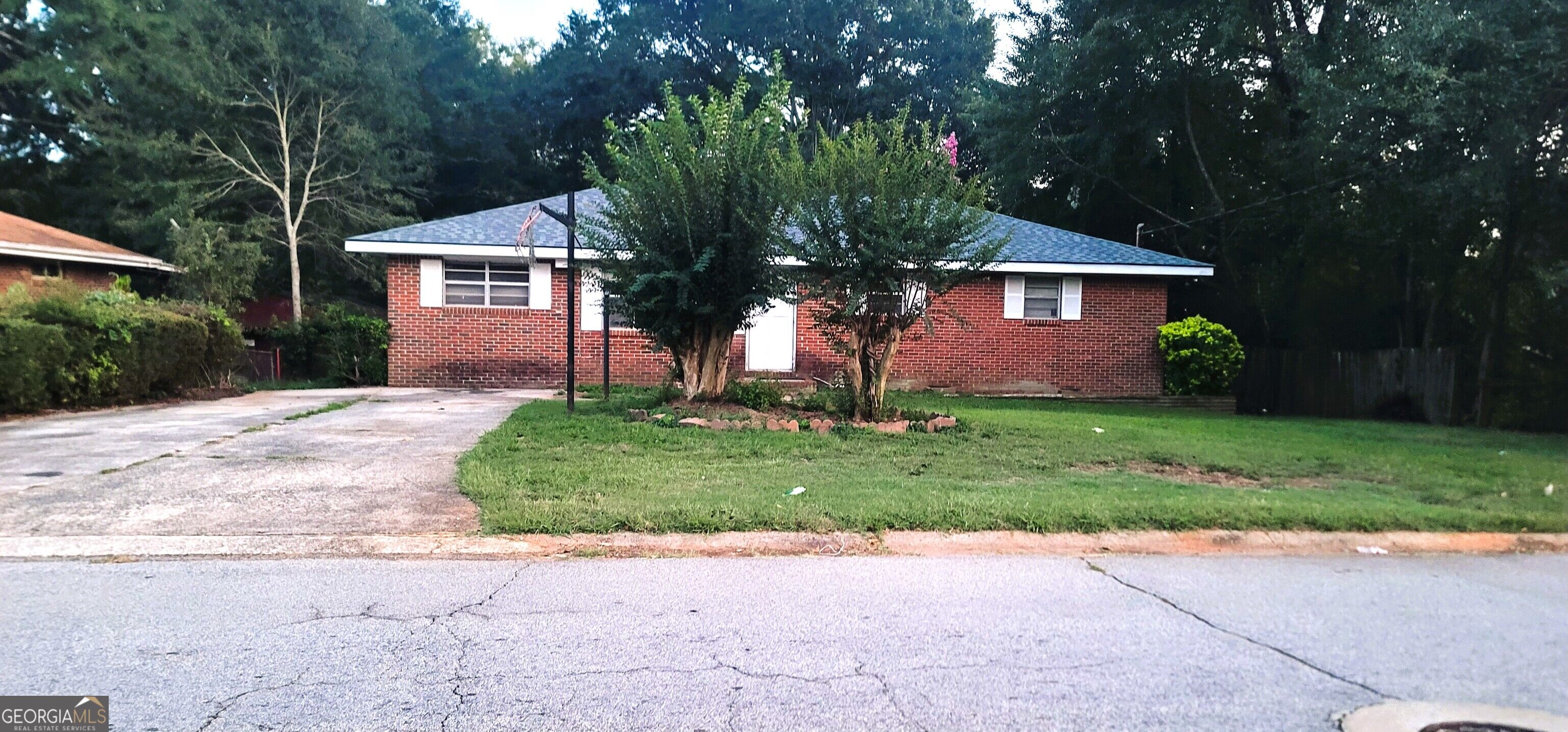 333 Windemere Way Property Photo 2