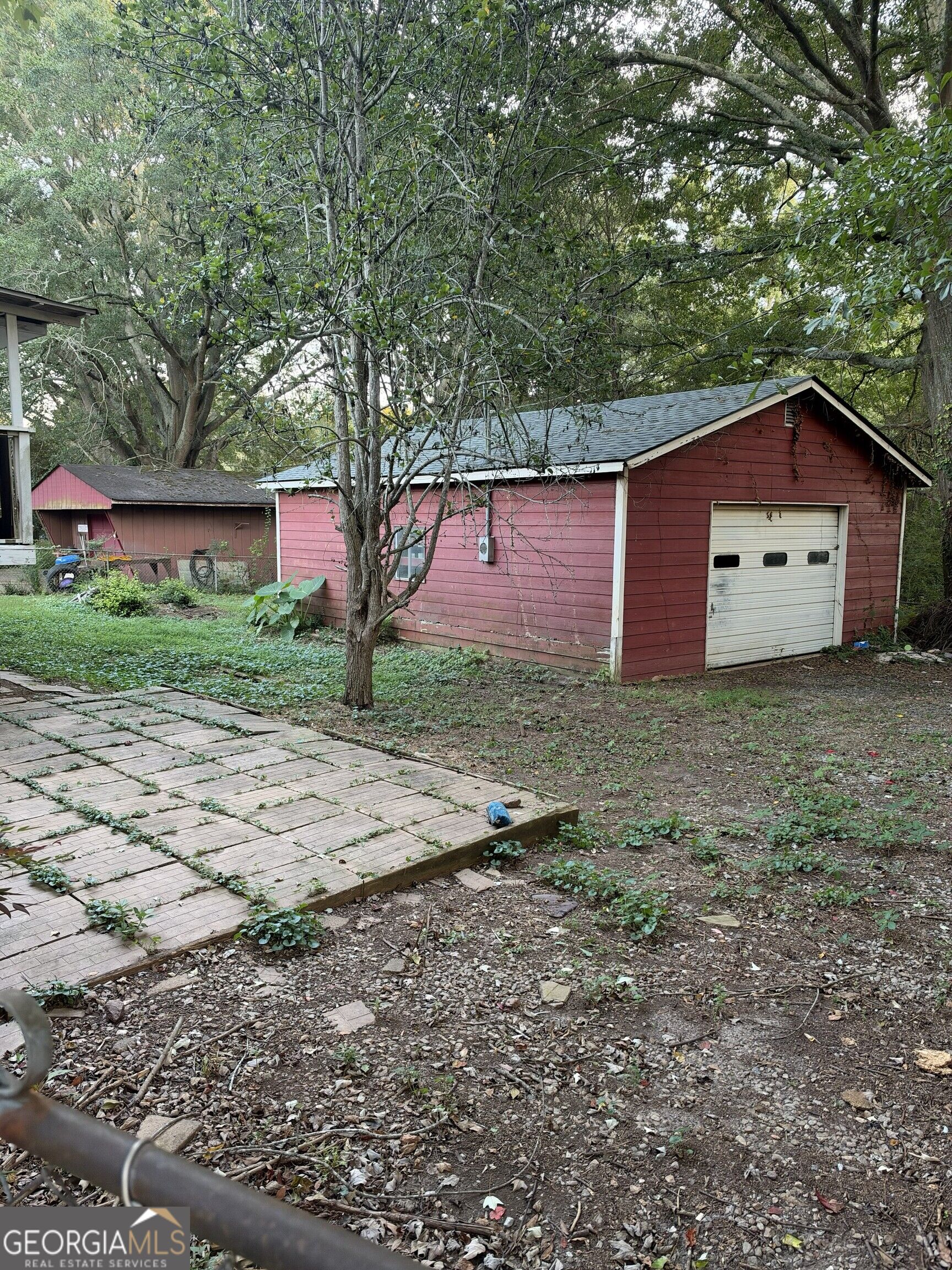 333 Windemere Way Property Photo 6