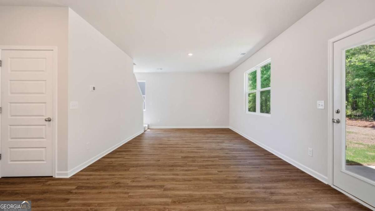 8565 Secretariat Drive Property Photo 12