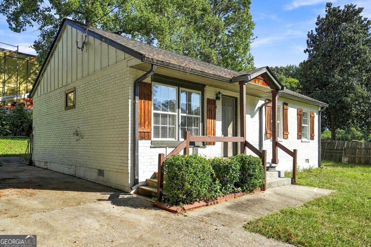 8570 Kennesaw Court Property Photo 2