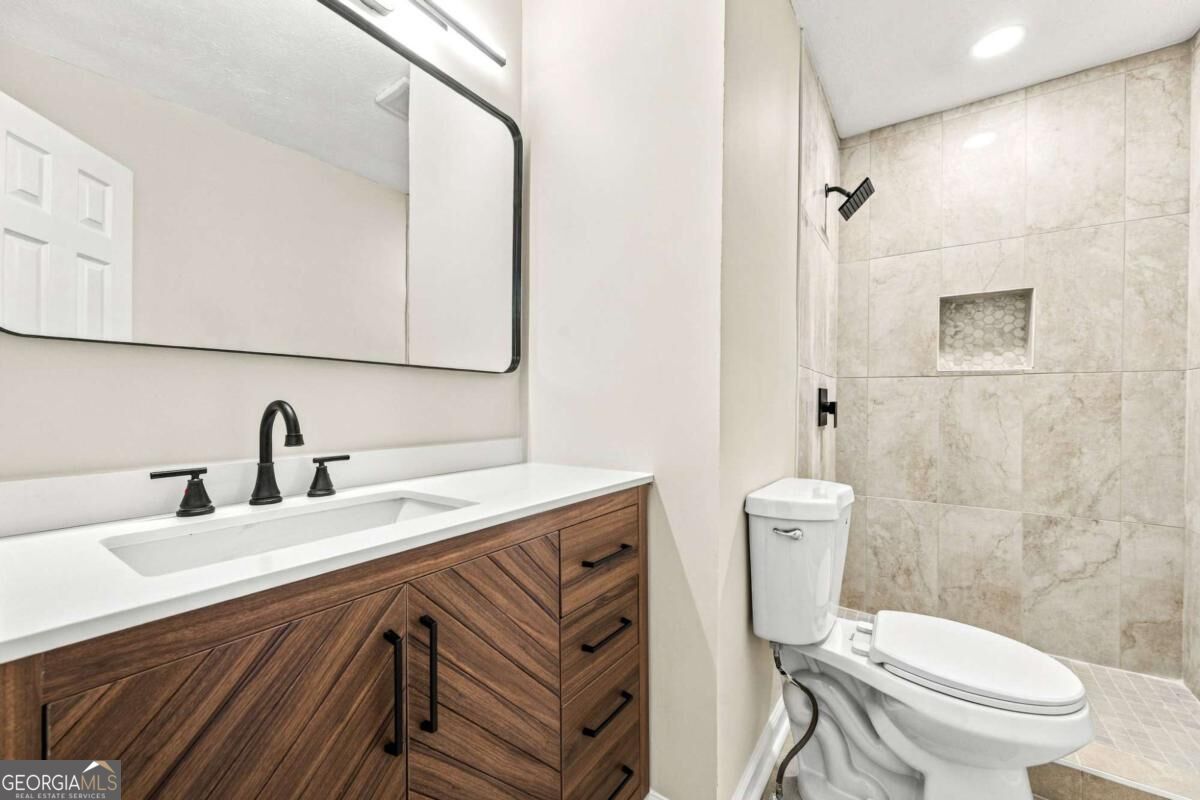745 Cedar Creek Way Property Photo 20