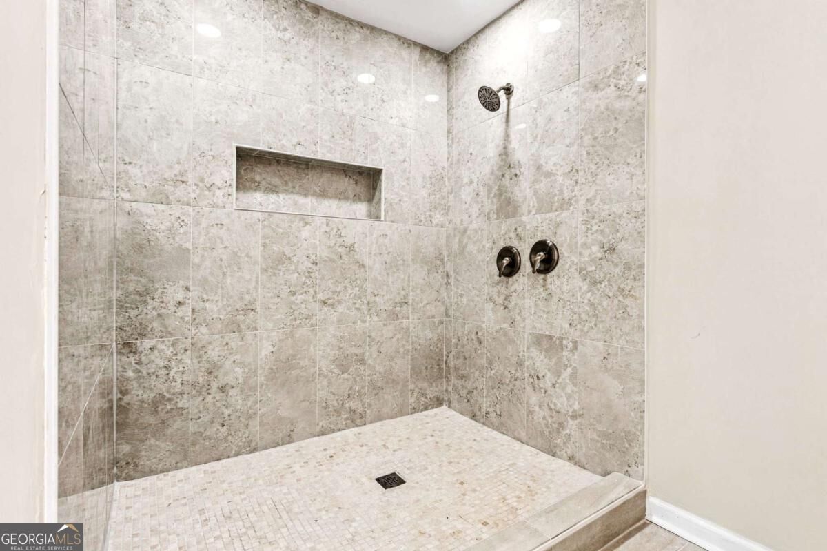 745 Cedar Creek Way Property Photo 28