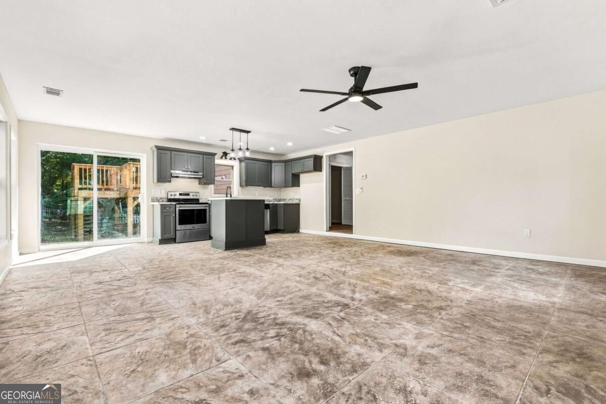 745 Cedar Creek Way Property Photo 30