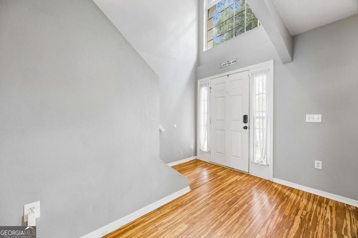 224 Pine Bluff Drive Property Photo 8