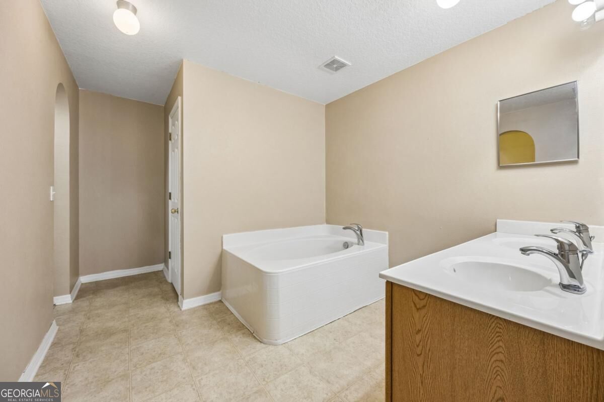 224 Pine Bluff Drive Property Photo 37