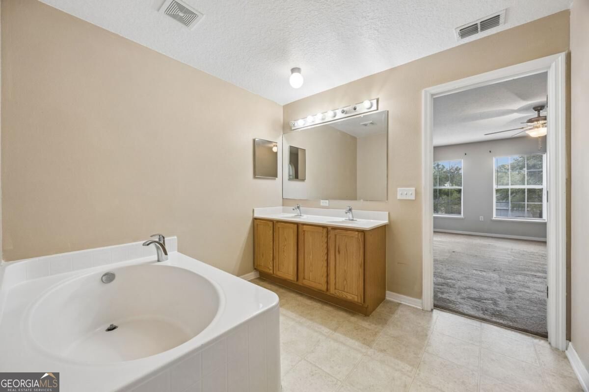 224 Pine Bluff Drive Property Photo 38