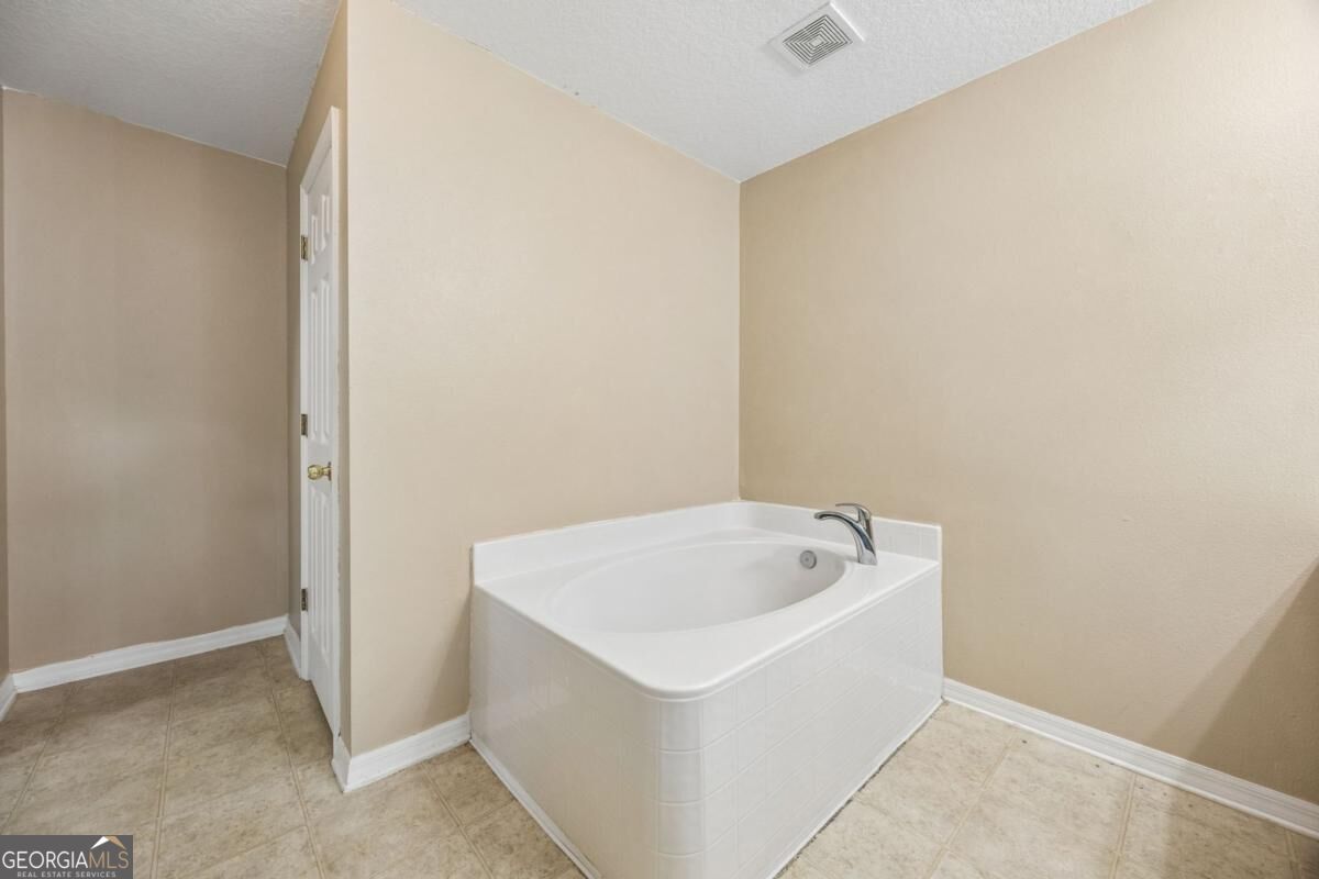 224 Pine Bluff Drive Property Photo 39