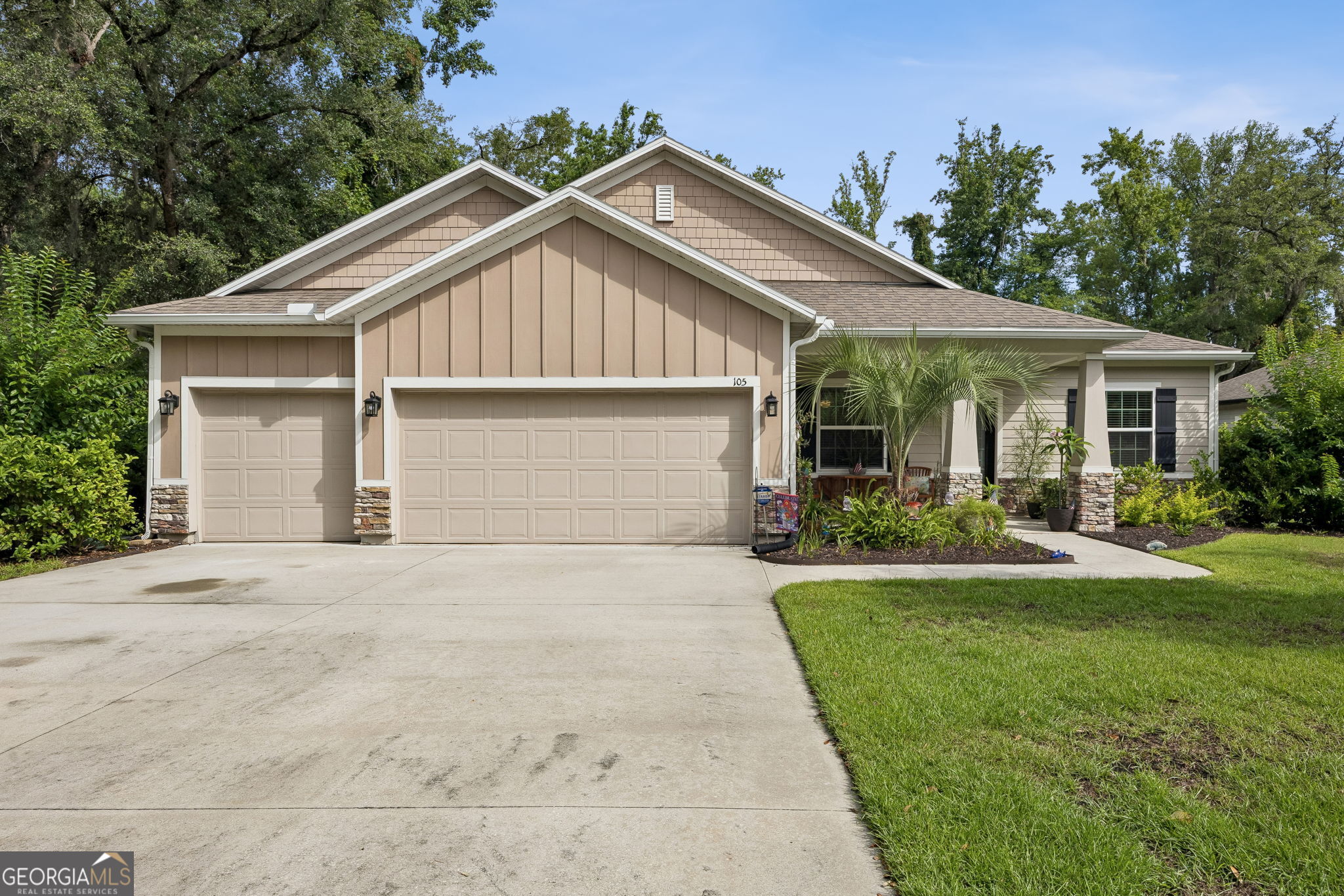 105 Nutgall Drive Property Photo 3