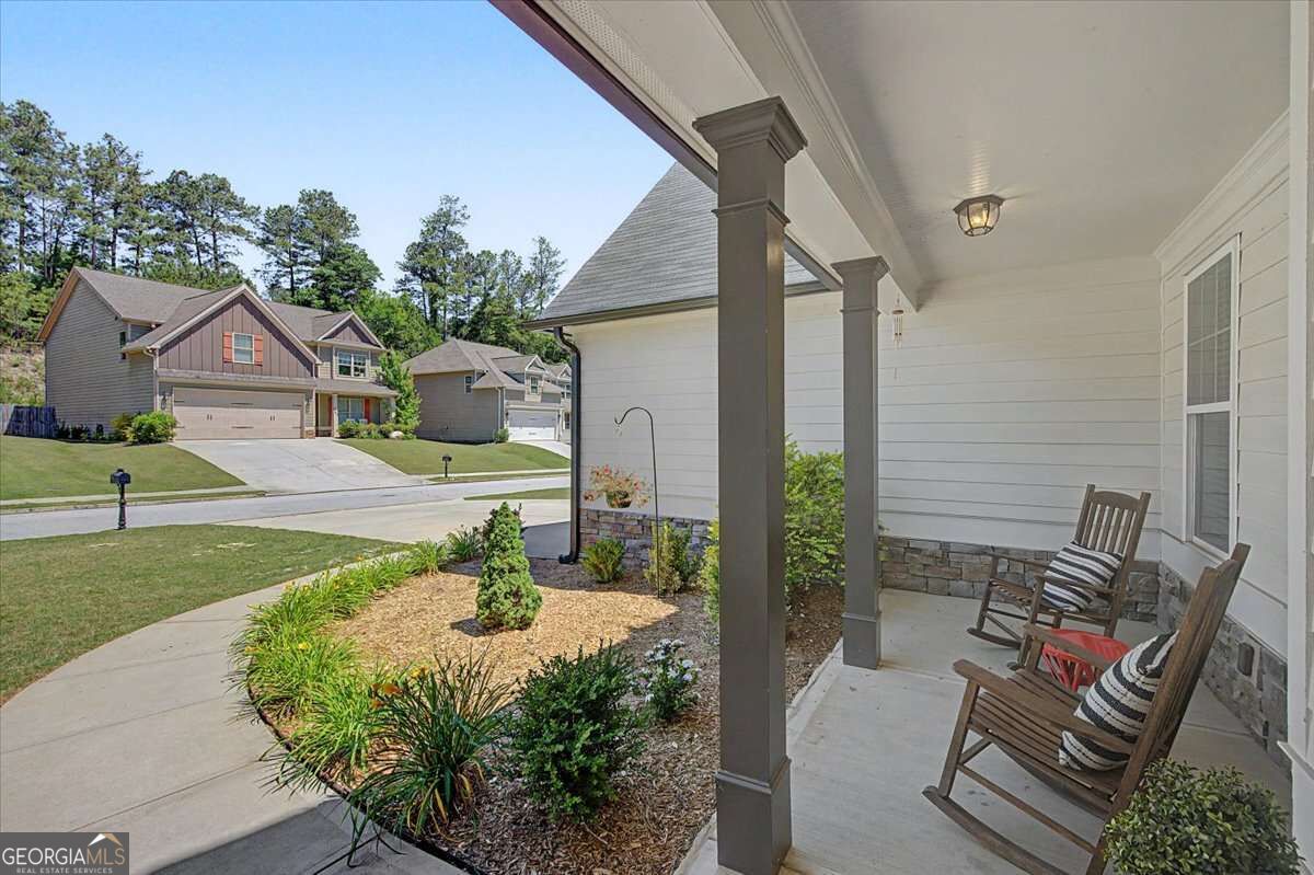 467 Longwood Place Property Photo 4