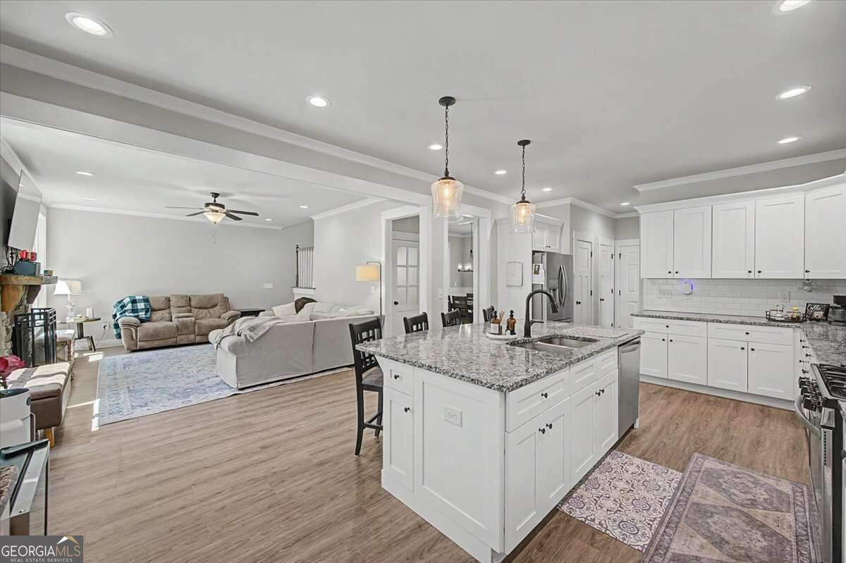467 Longwood Place Property Photo 12