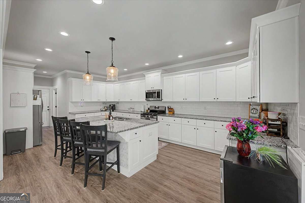 467 Longwood Place Property Photo 13
