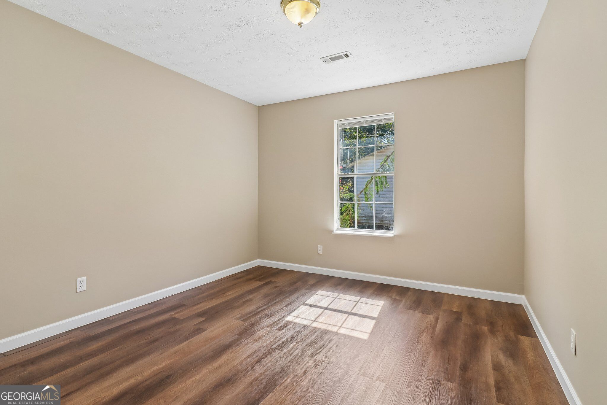22 Canterbury Drive Property Photo 21