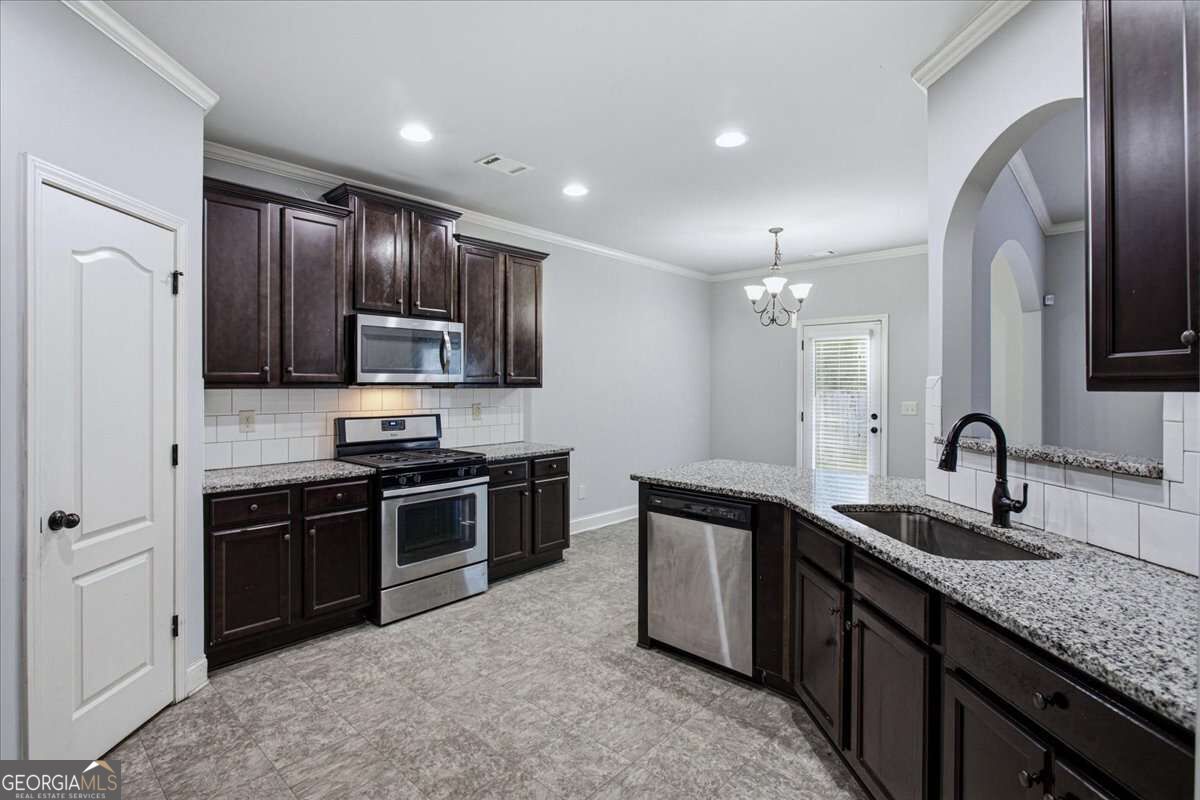 180 Pebblefield Trace Property Photo 8