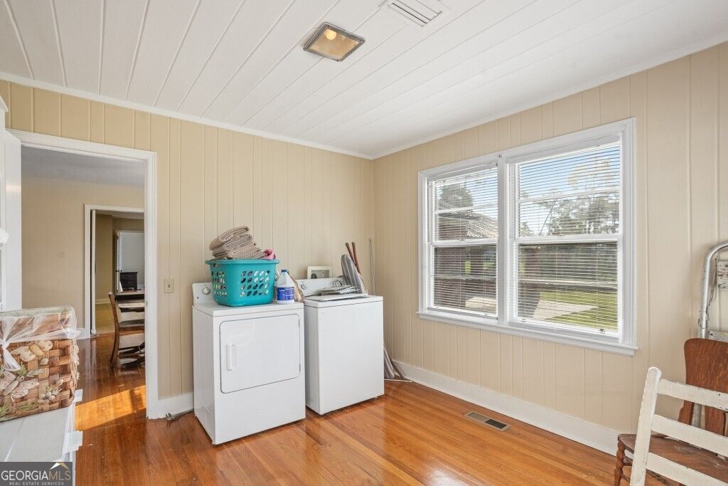 407 Westgreen Road Property Photo 5
