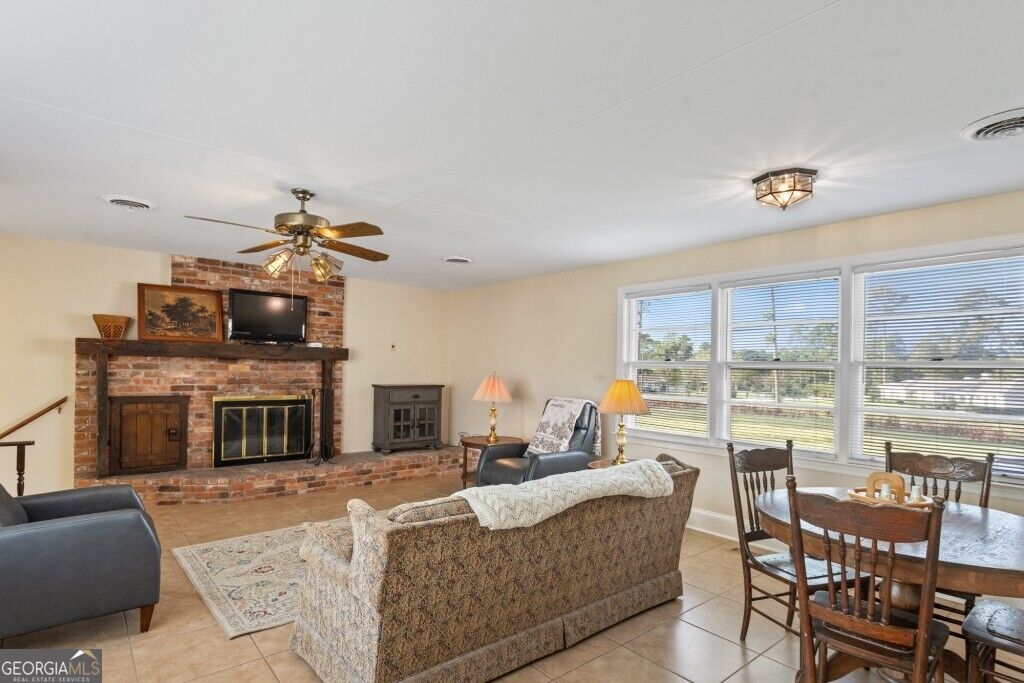 407 Westgreen Road Property Photo 19